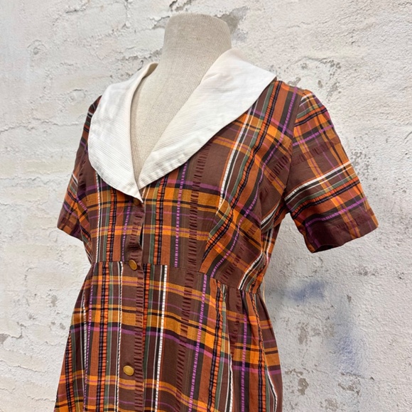 Vintage Prairie Plaid House Dress by Leisure Lady - Picture 2 of 9